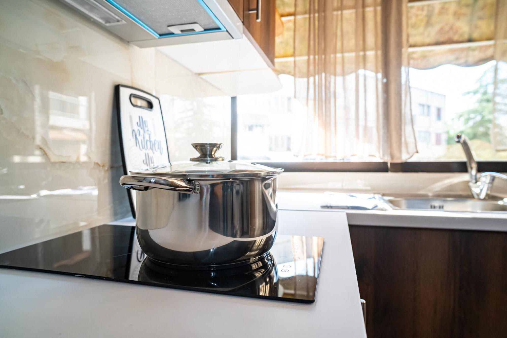 Feel Greek Hospitality #Θ006 Apartment Tesalonika Bagian luar foto